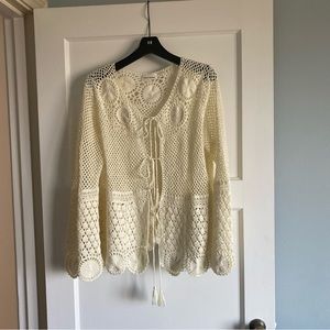 Roller Rabbit X-Large sweater.